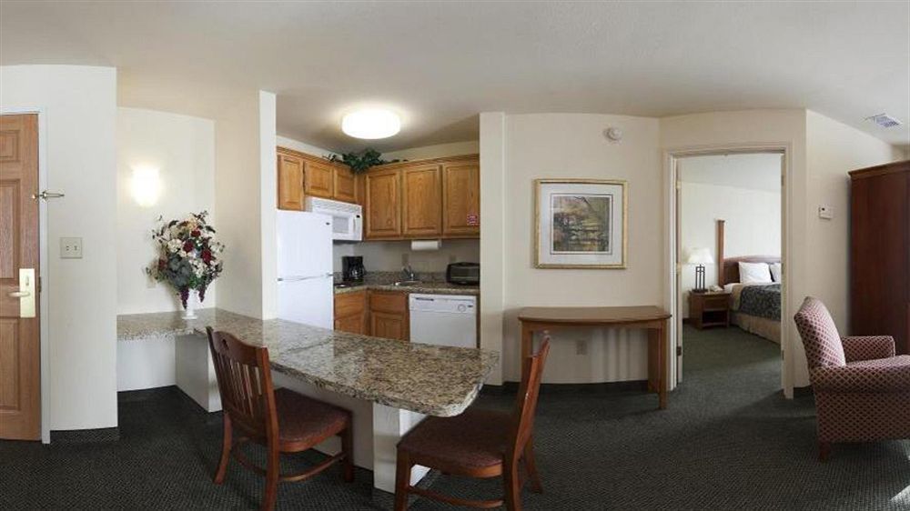 Staybridge Suites - Brownsville By Ihg Extérieur photo